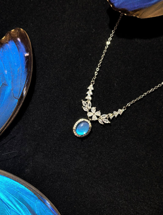 EIRA Morpho Luster Necklace